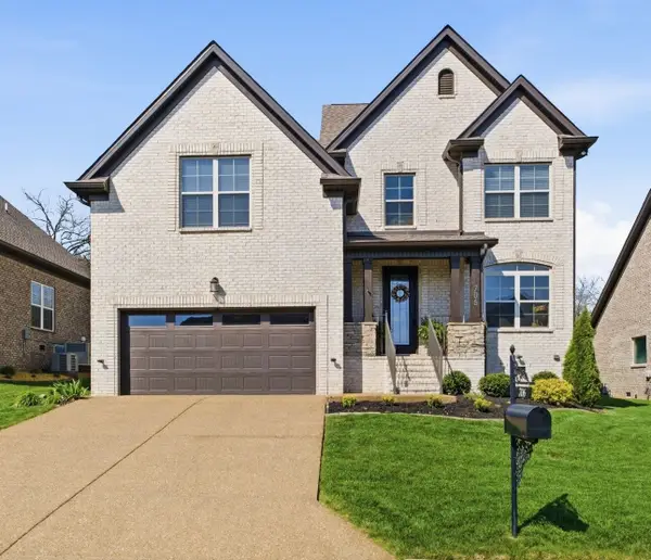 706 Brooke Cv, Mount Juliet, TN 37122
