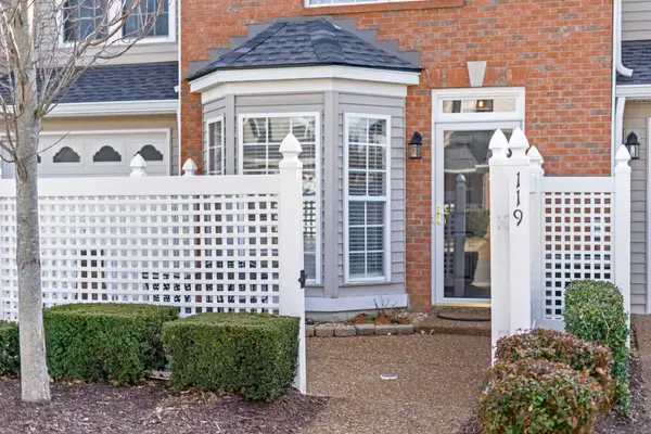 119 Stanton Hall Ln, Franklin, TN 37069