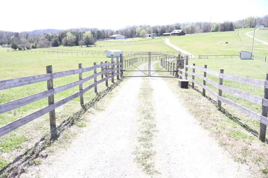 642 Beech Bottom Rd, Watertown, TN 37184 - #2