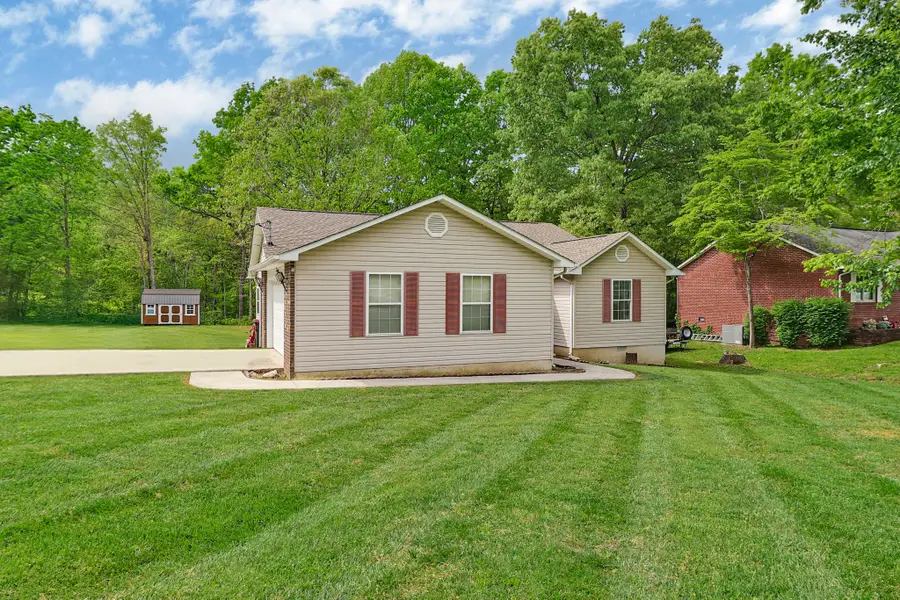 716 Mockingbird Dr, Crossville, TN 38555 - #2