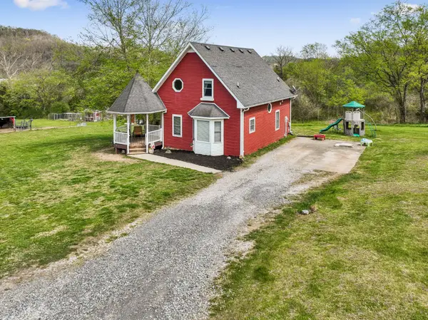 21 Eckert Ln, Pleasant Shade, TN 37145