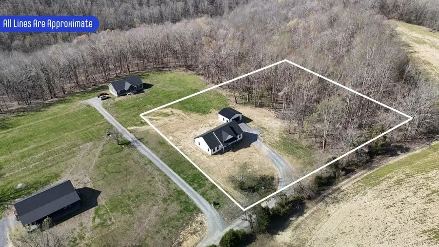 1833 Shiloh Rd, Lafayette, TN 37083 - #3