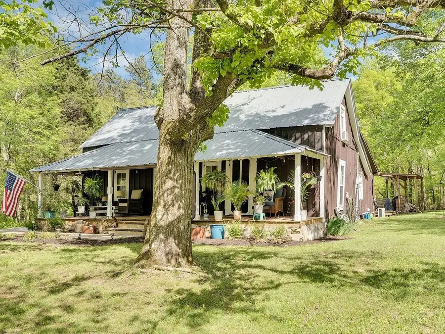 767 Sherwood Rd, Sewanee, TN 37375 - #2
