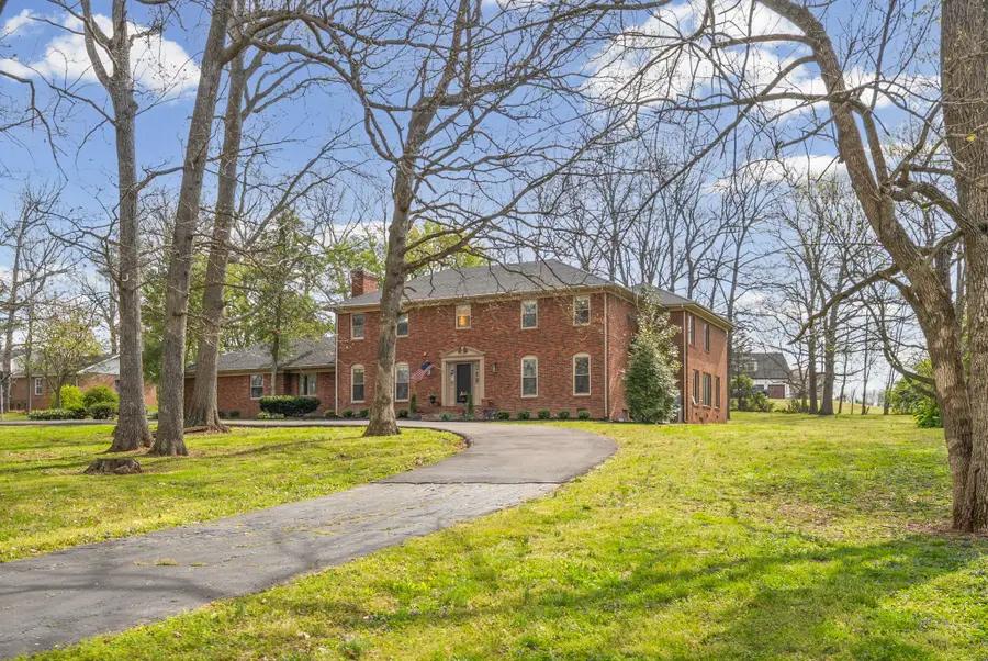 440 Petsch Ln, Hopkinsville, KY 42240 - #2