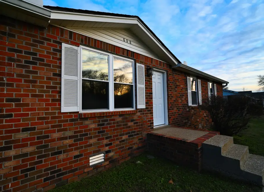 808 Hughes St, Spring Hill, TN 37174 - #3