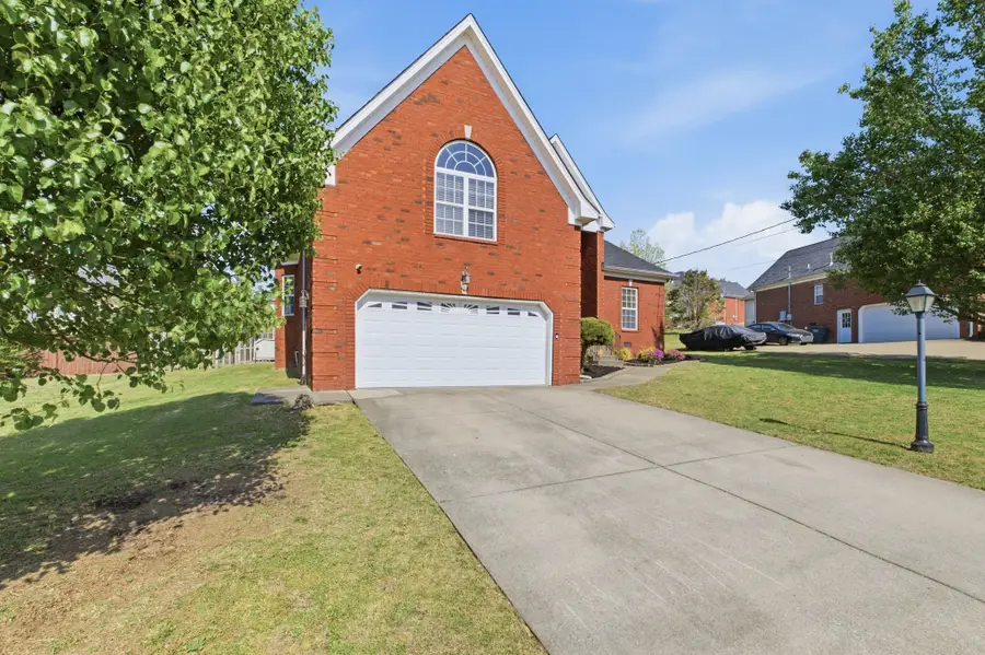 608 Windtree Pass, Mount Juliet, TN 37122 - #3