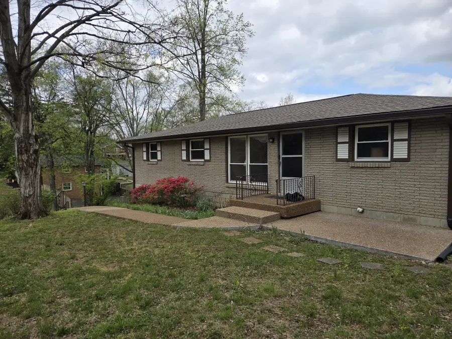 608 Burgundy Dr, Madison, TN 37115 - #3