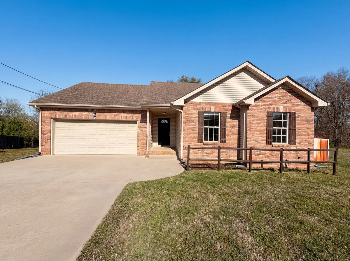 3394 Endsworth Dr, Clarksville, TN 37042 - #1