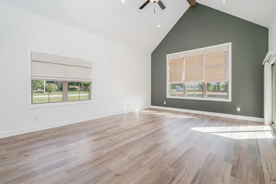 412 W Foxrun, Springfield, TN 37172 - #3