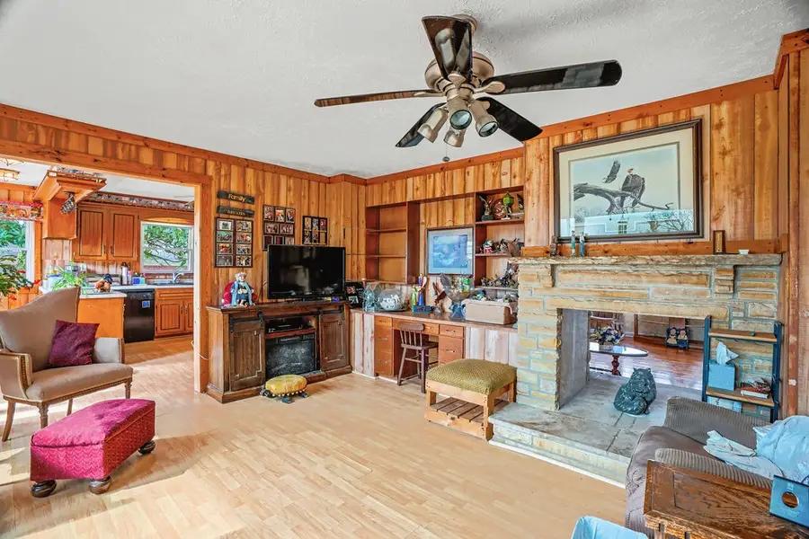 615 S Main St, Elkton, KY 42220 - #3