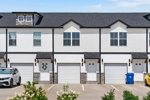 224 Drayton Dr #E, Clarksville, TN 37042