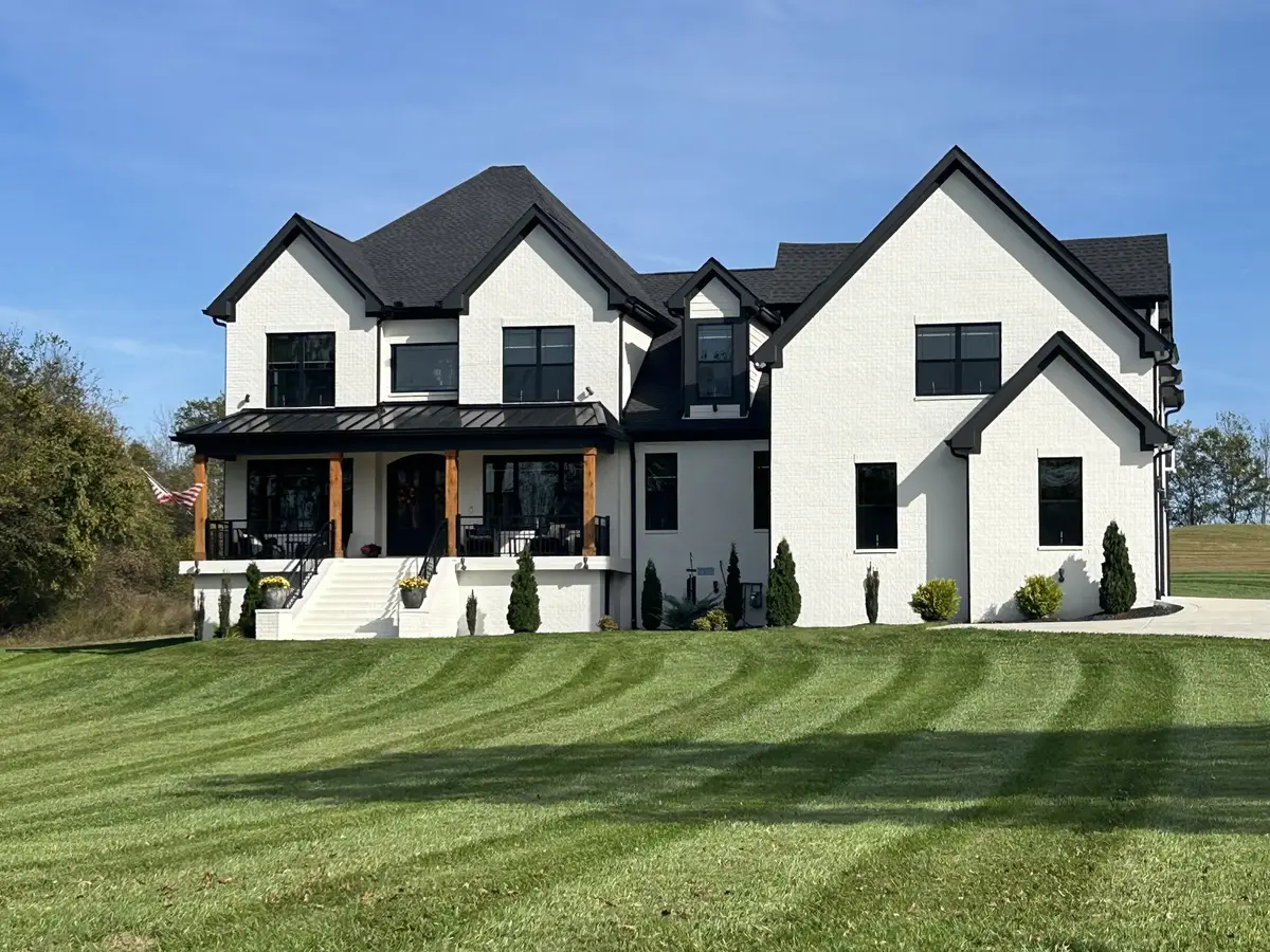 4223 Ironwood Dr, Greenbrier, TN 37073 - #1