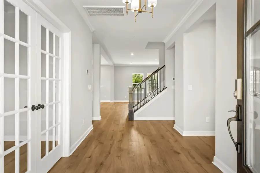 1048 Cherry Tree Dr, Mount Juliet, TN 37122 - #3