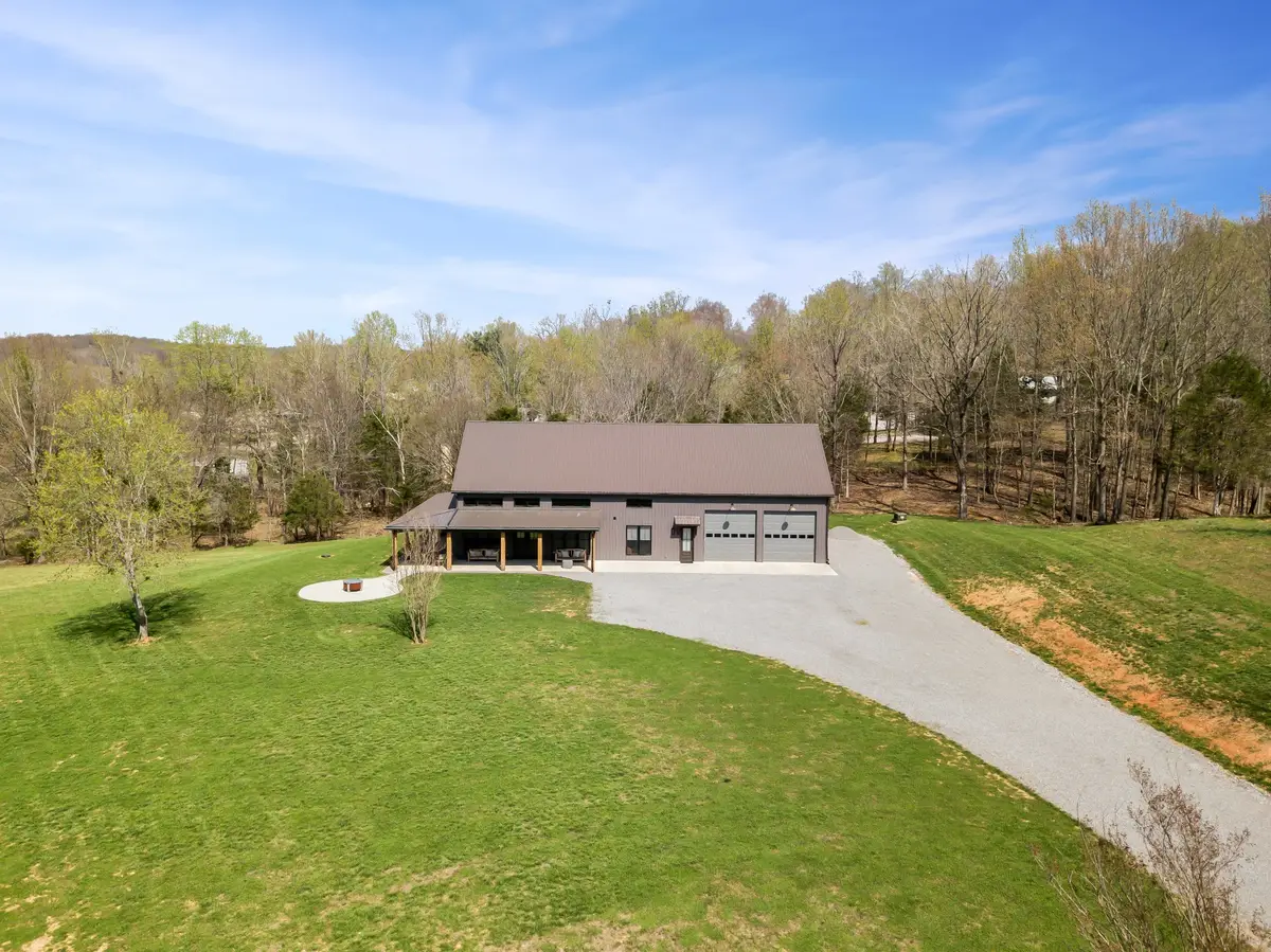 156 Junction Dr, Cadiz, KY 42211 - #1