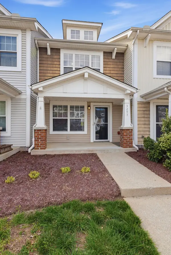 3297 Harpeth Springs Dr, Nashville, TN 37221