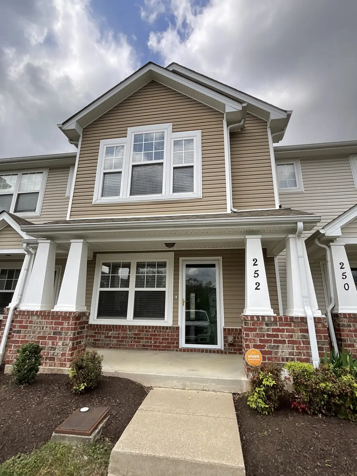 252 Jenna Lee Cir, Madison, TN 37115 - #1