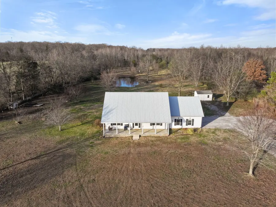 954 Newt Vanattia Rd, Hillsboro, TN 37342 - #3