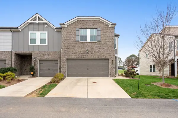 420 Palmetto Dr, Columbia, TN 38401