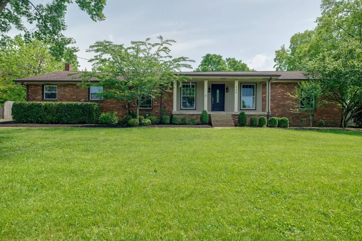 111 Pin Oak Dr, Hendersonville, TN 37075 - #1