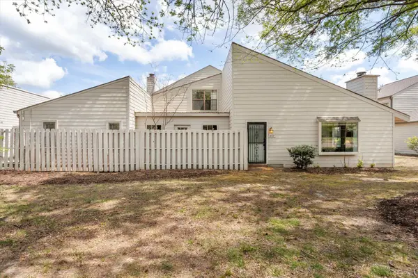 8117 Mistywood Ln #9, Memphis, TN 38138