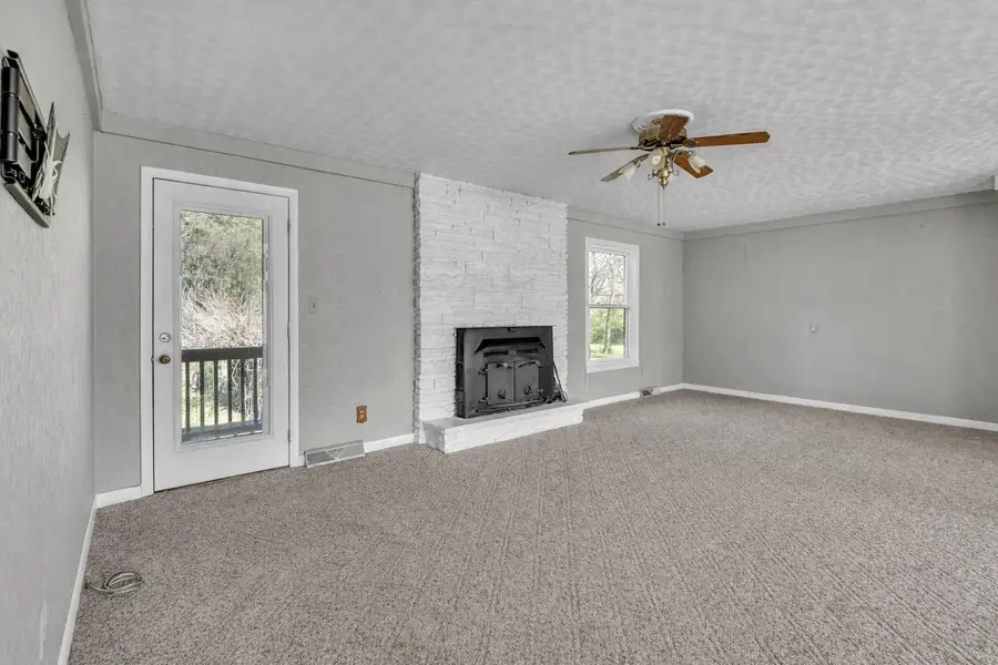 2209 E Lincoln St, Tullahoma, TN 37388 - #3