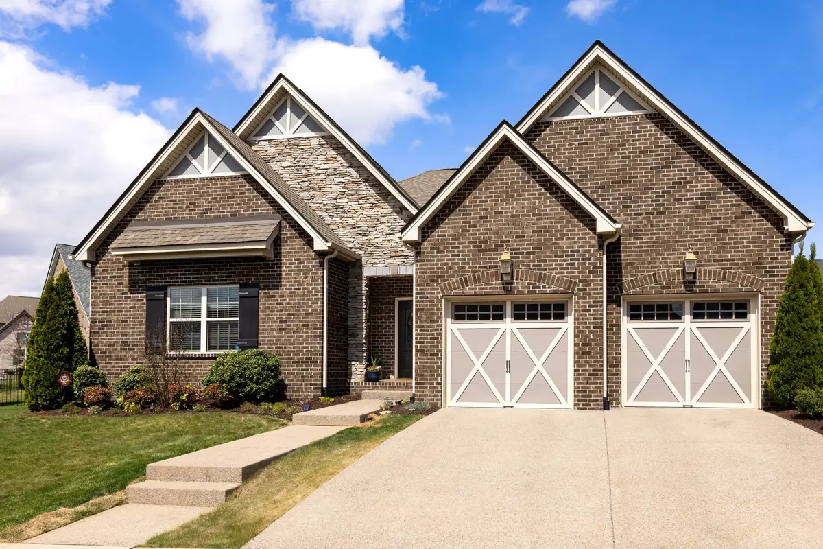 711 Canter Ln, Hendersonville, TN 37075 - #1