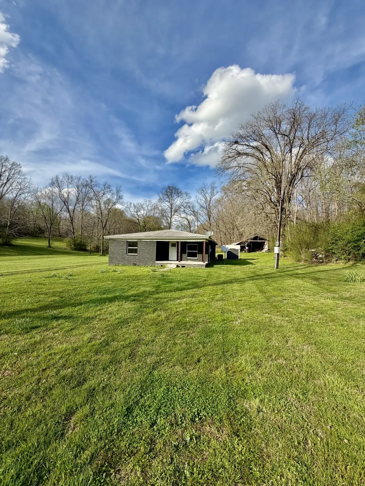 708 Waterloo Rd, Westpoint, TN 38486 - #1