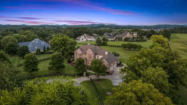 5540 Hawks Landing Dr, Arrington, TN 37014