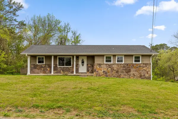946 Hickory Avenue, Hixson, TN 37343