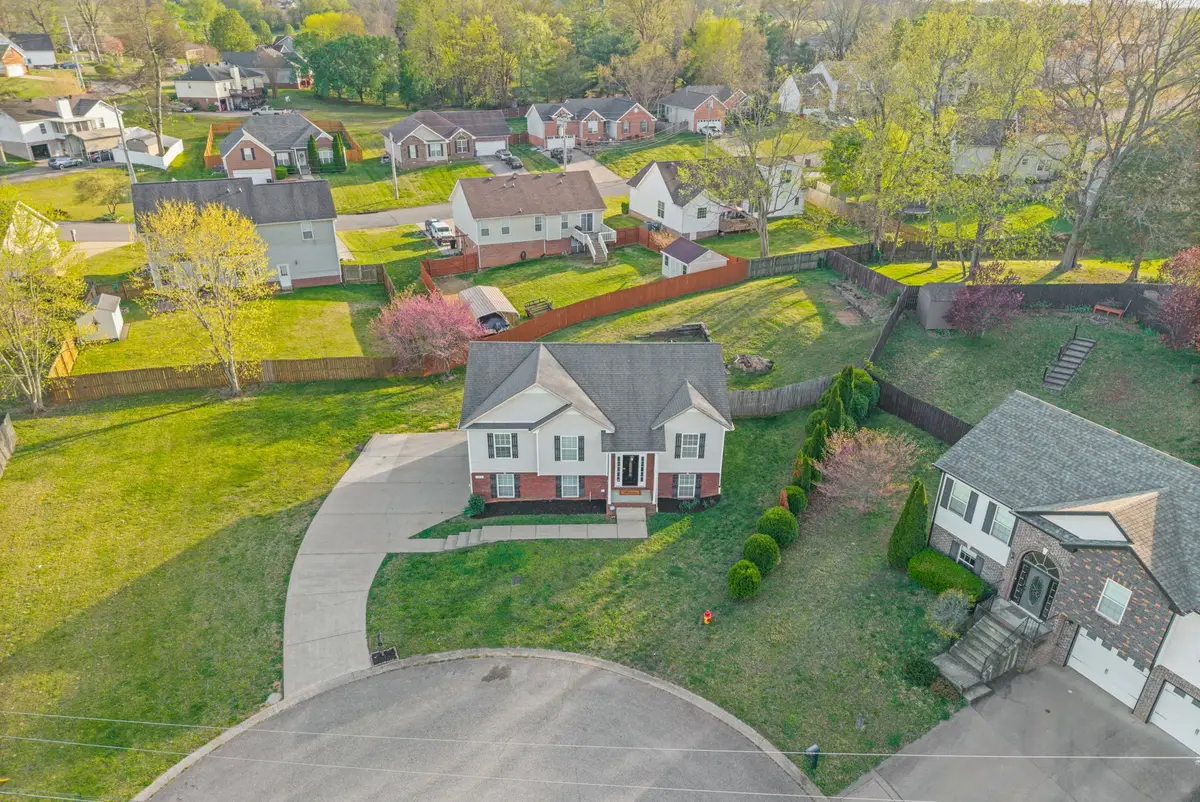 593 Anchor Ct, Clarksville, TN 37043 - #1