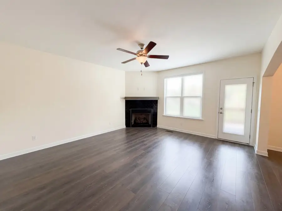 210 Hickory Pointe Dr, Lebanon, TN 37087 - #3