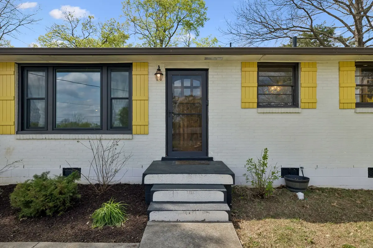 3215 Leswood Ln, Nashville, TN 37207 - #1