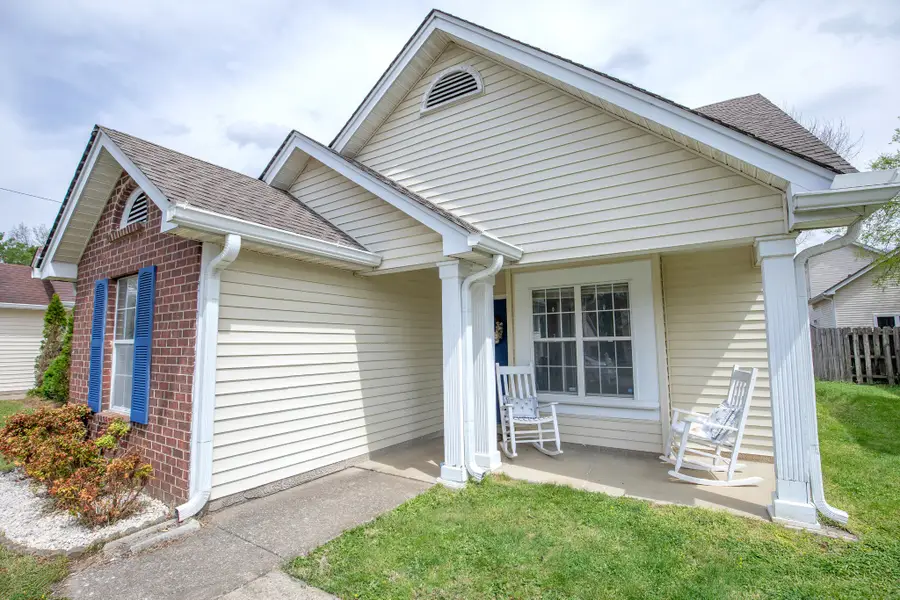 2009 Valley Dr, Goodlettsville, TN 37072 - #2