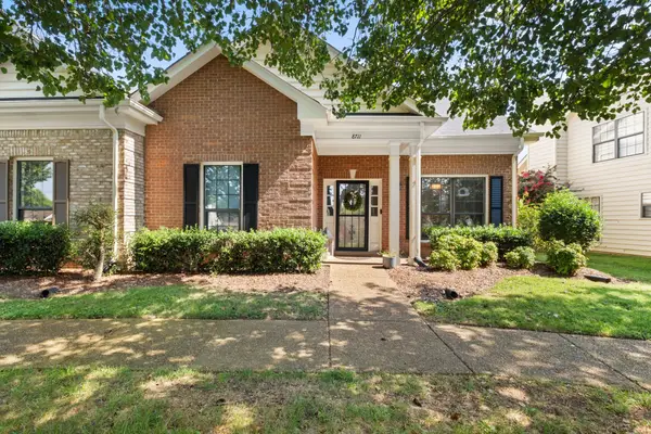 8711 Sawyer Brown Rd, Nashville, TN 37221