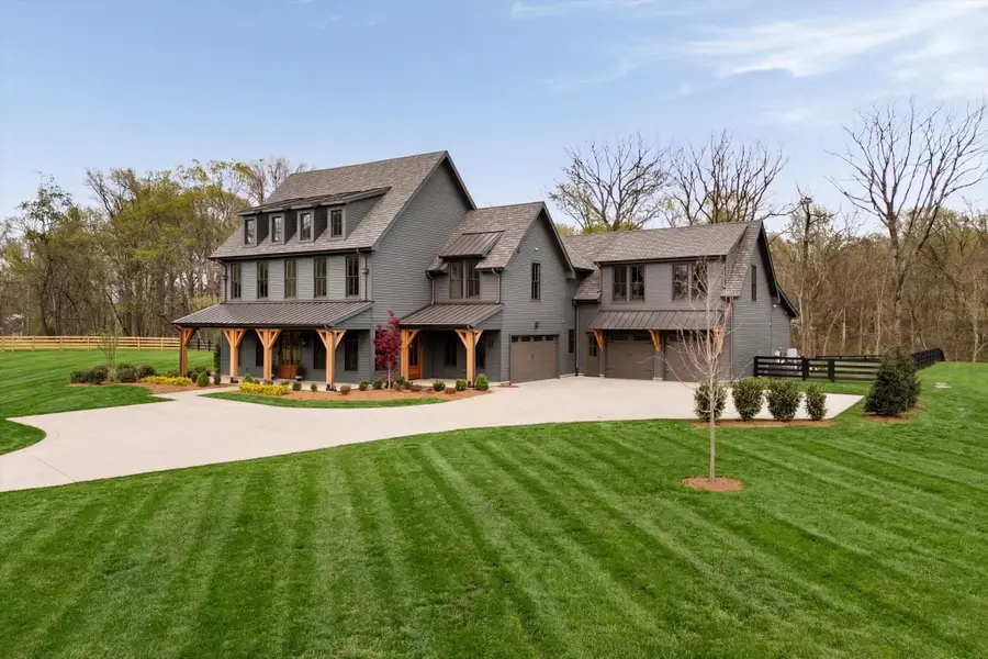 6904 Farm Path Ln, College Grove, TN 37046 - #2