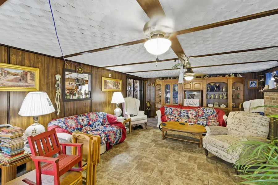 207 Center St, Portland, TN 37148 - #3