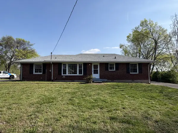 274 Locustwood Dr, Nashville, TN 37211