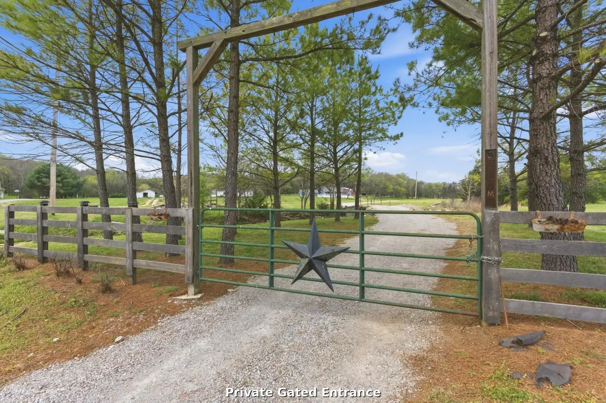 28 Shoulders Ln S, Lebanon, TN 37090 - #1