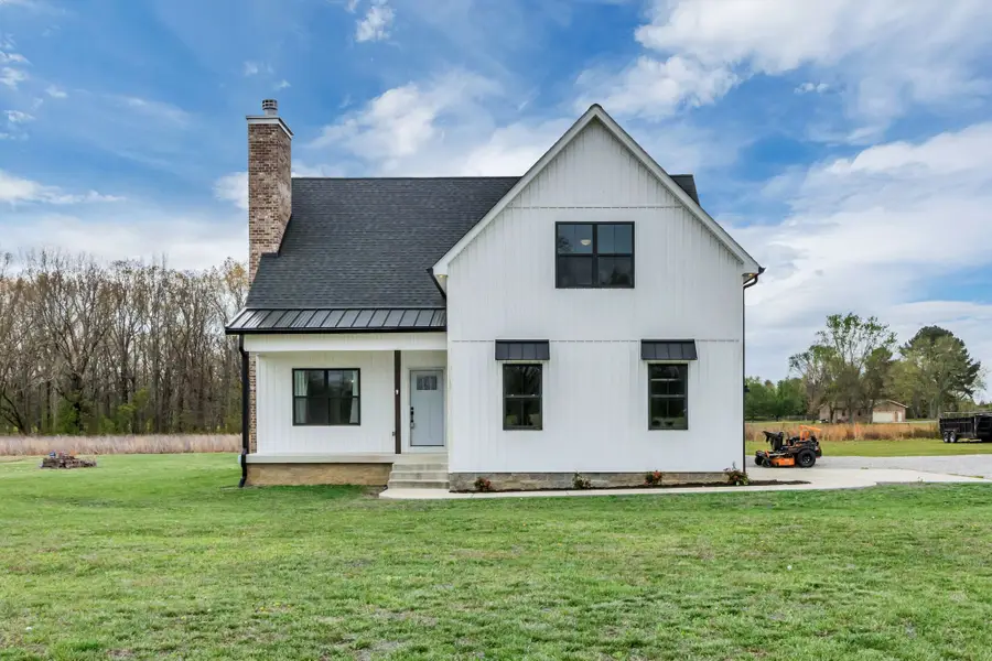 210 Deer Creek Ln, Tullahoma, TN 37388 - #2