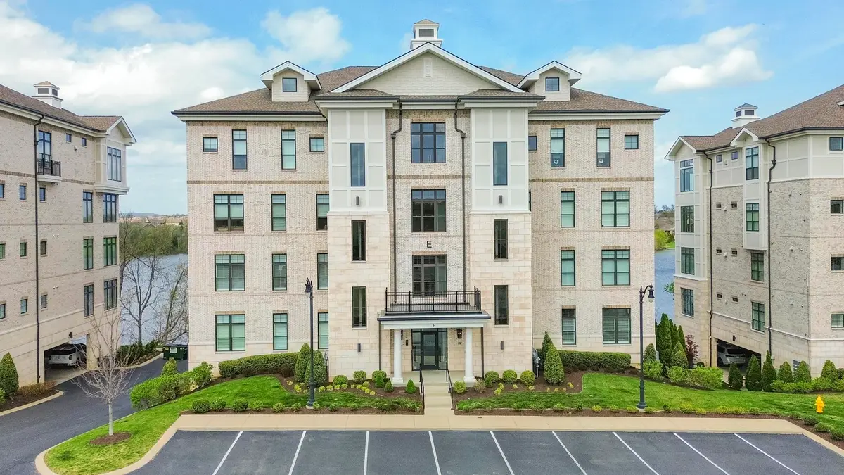 1024 Club View Dr #E 102, Gallatin, TN 37066 - #1