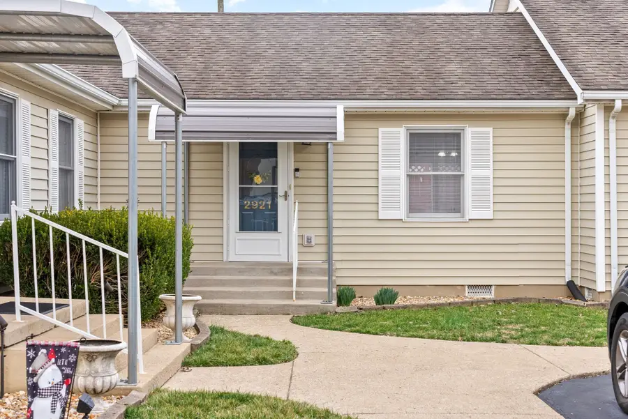 2921 Pawnee Dr, Hopkinsville, KY 42240 - #2