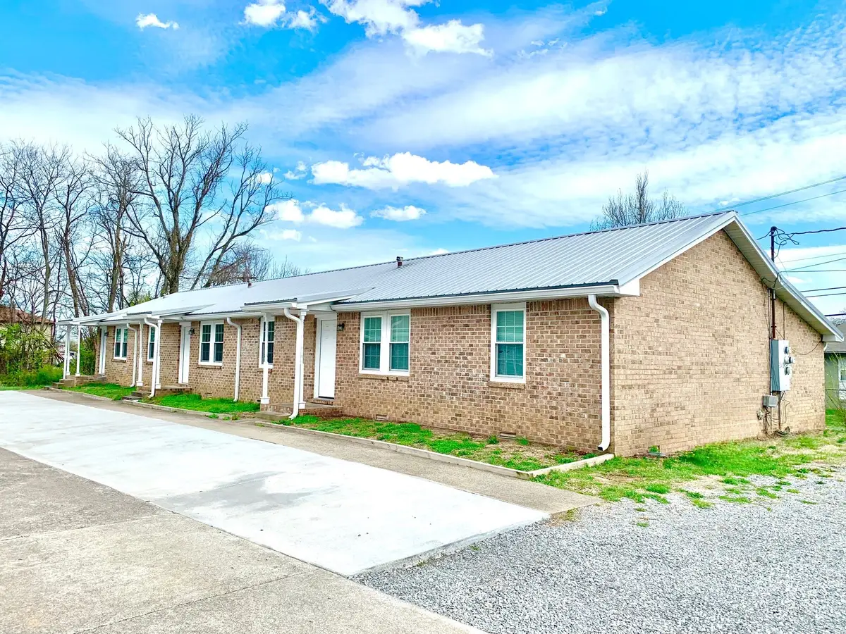 211 Lexington Dr, Clarksville, TN 37042 - #1