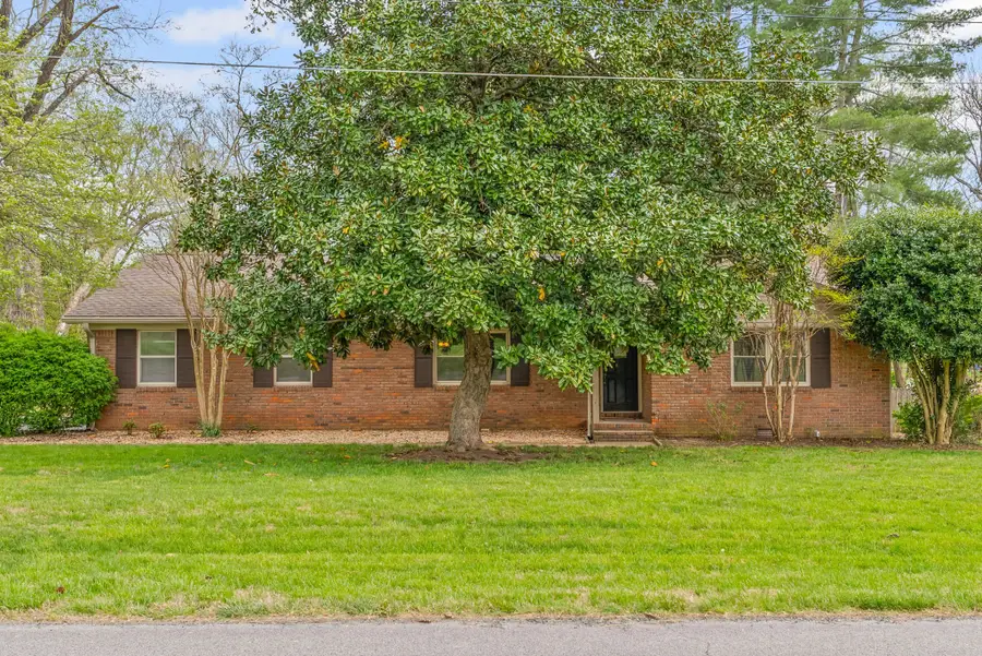 133 Windsor Dr, Hopkinsville, KY 42240 - #2