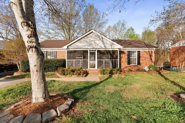 102 Nimitz Cir, Ashland City, TN 37015