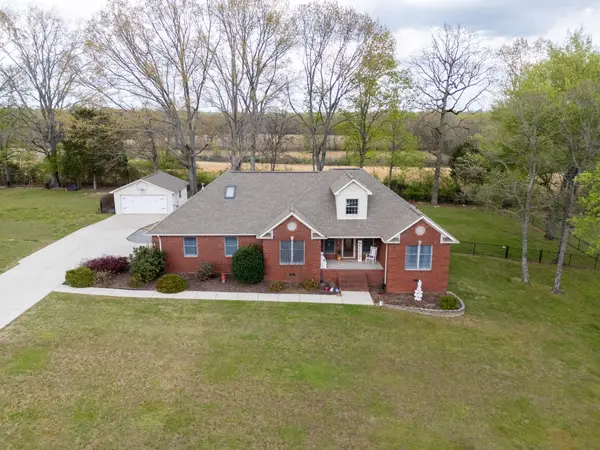 61 Eastridge Rd, Fayetteville, TN 37334