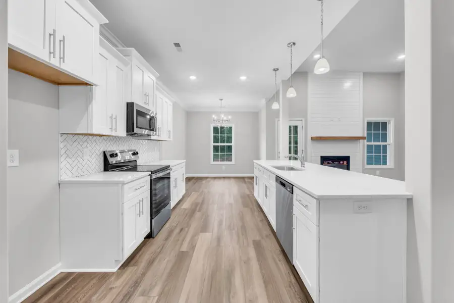 2692 Brewster Dr, Clarksville, TN 37042 - #3