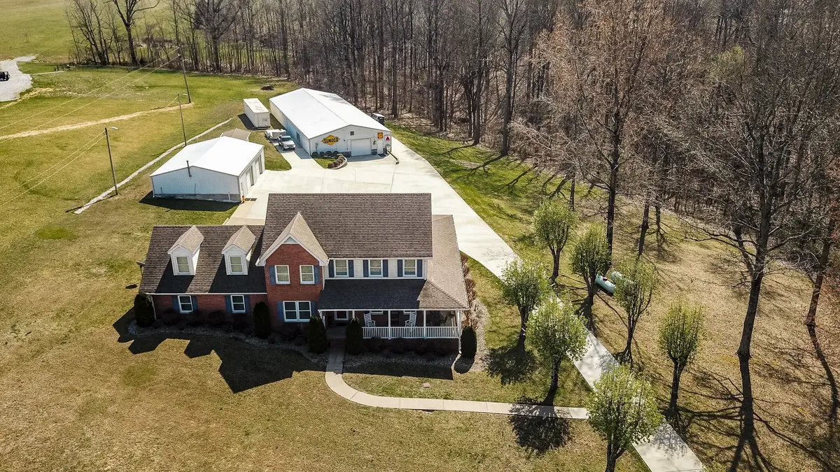 1626 New Highway 52 E, Westmoreland, TN 37186 - #1