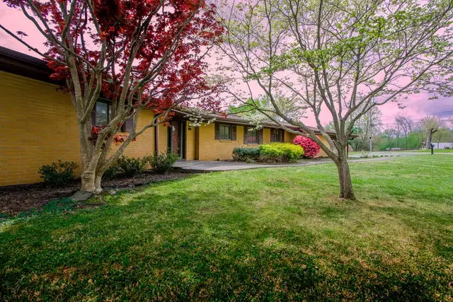 1213 Mayes Dr, Greenbrier, TN 37073 - #1