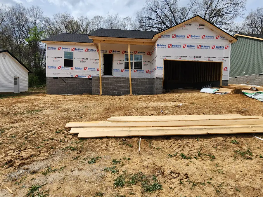 318 Pine Hill Dr, Hopkinsville, KY 42240 - #2