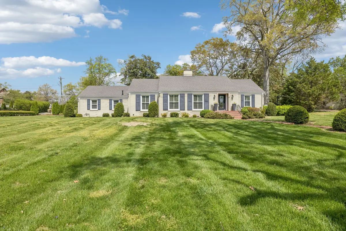 206 Wilsonia Ave, Nashville, TN 37205 - #1